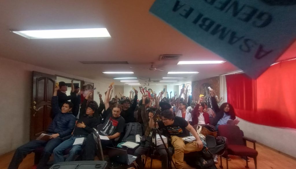 Asamblea General de la OCR: ¡Adelante el Partido Comunista Revolucionario!