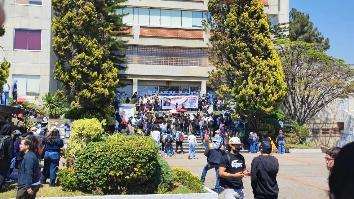 Huelga en UAEM