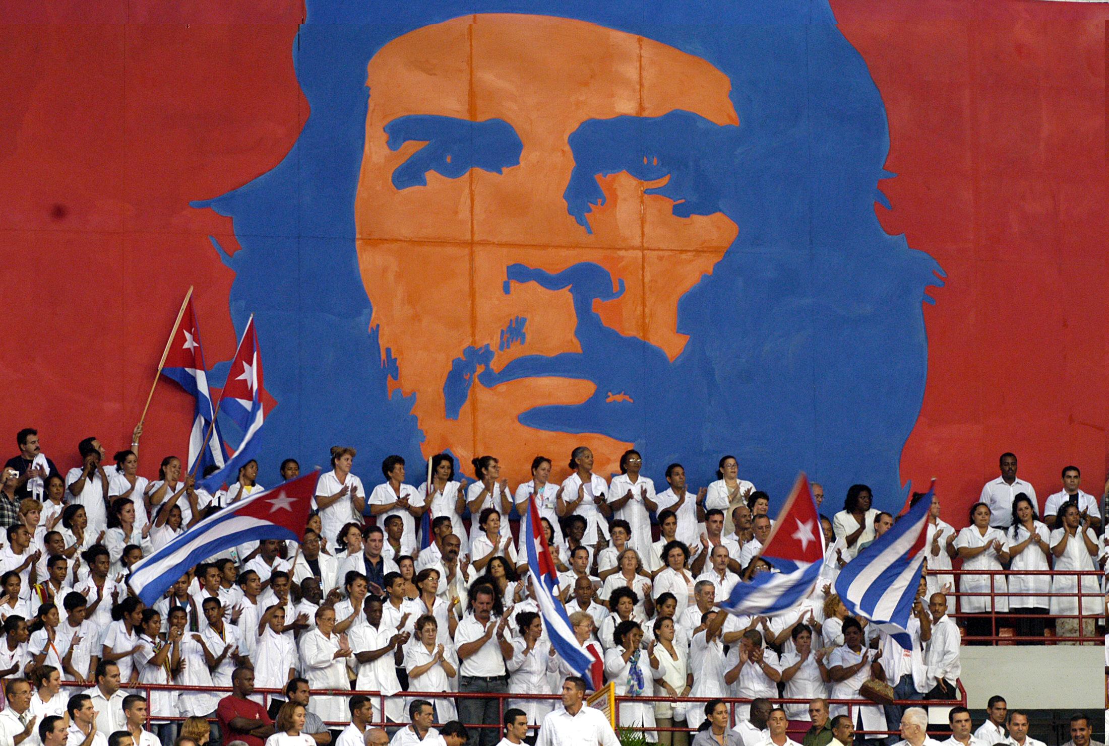 CUBA-CASTRO-DOCTORS