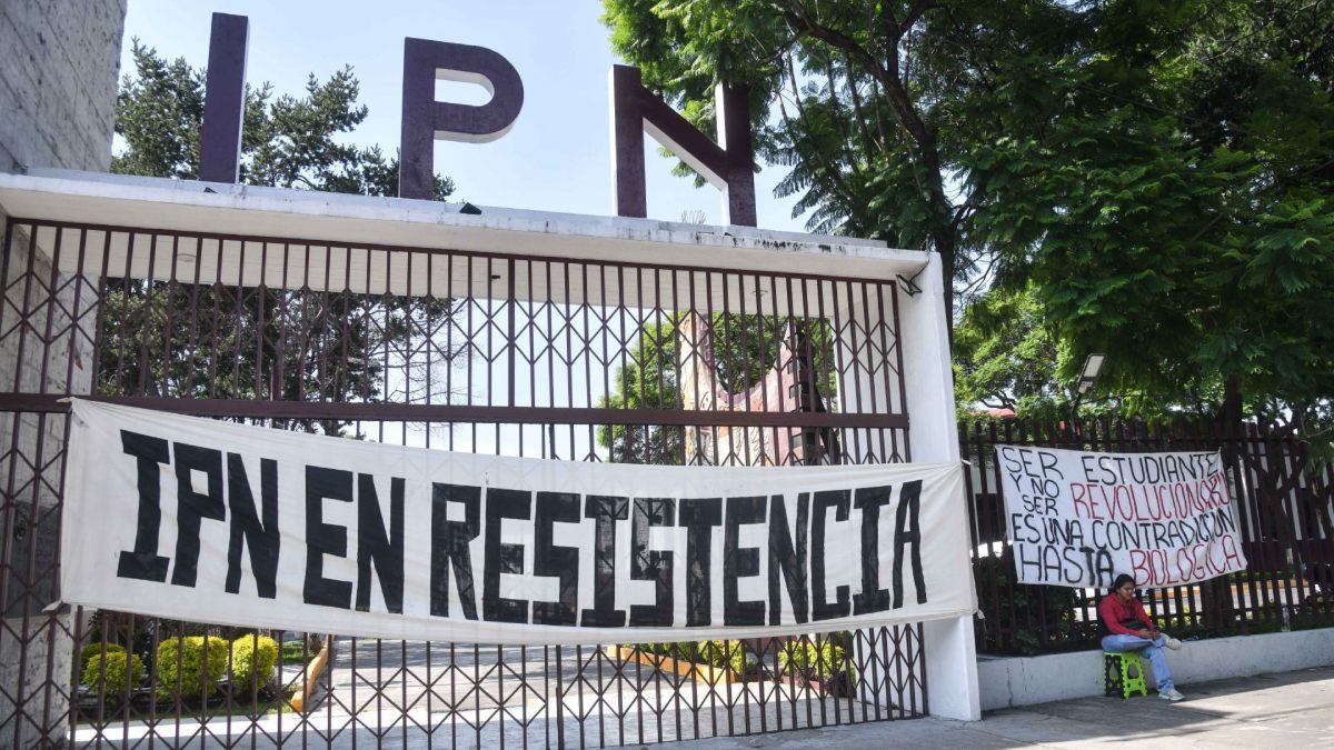 estudiantes-toma-canal-once-11-ipn-081048