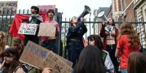 Francia: ¡La lucha en las escuelas secundarias nos muestra el camino!