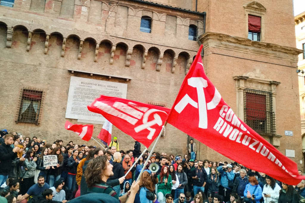 Italia: Los comunistas revolucionarios toman el centro del escenario en las manifestaciones de Bolonia