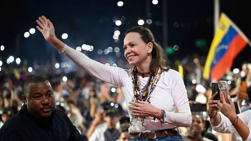 El ridículo show del retorno de Machado y el futuro de la Venezuela tutelada